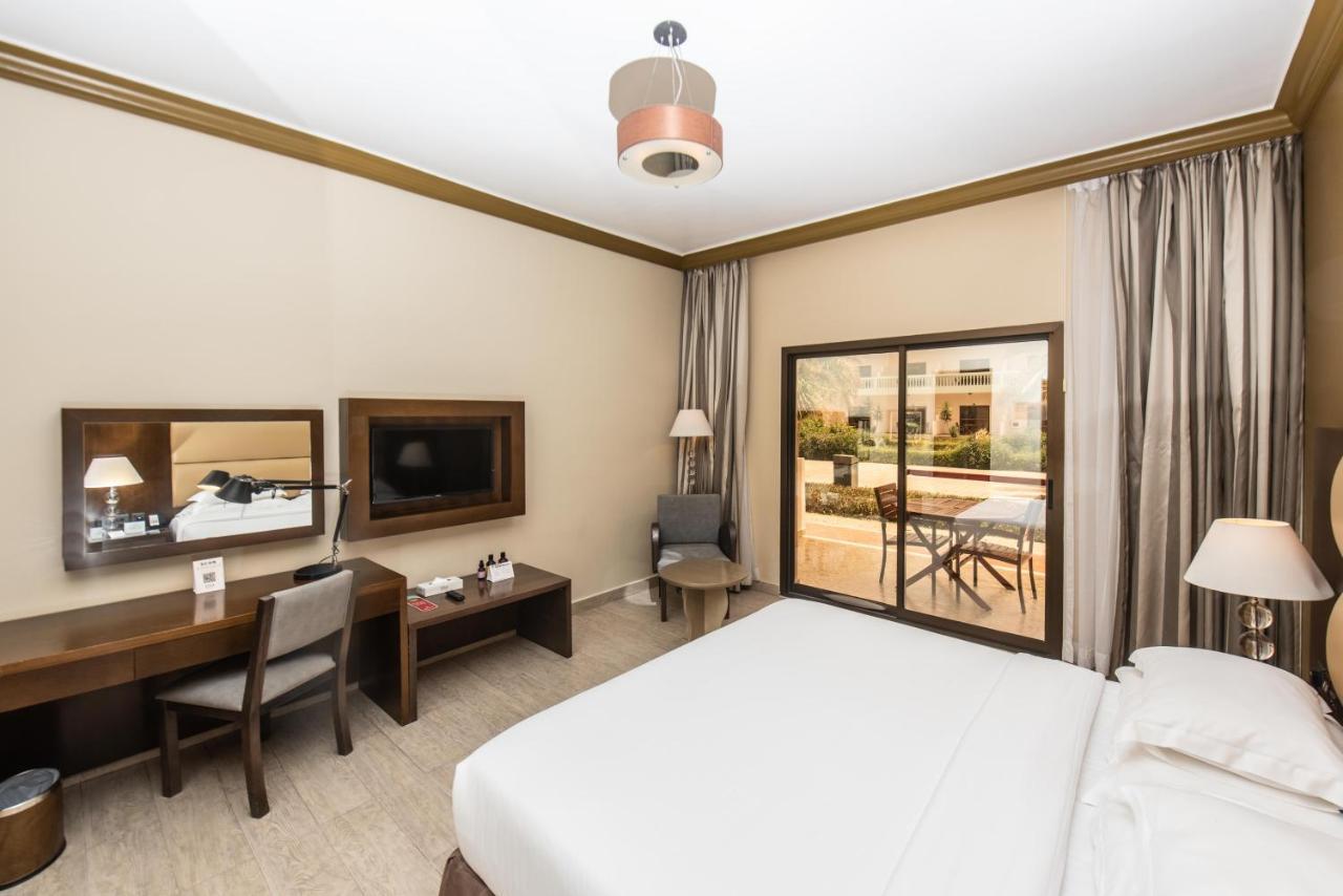 Bm Beach Resort Рас-ель-Хайма Екстер'єр фото