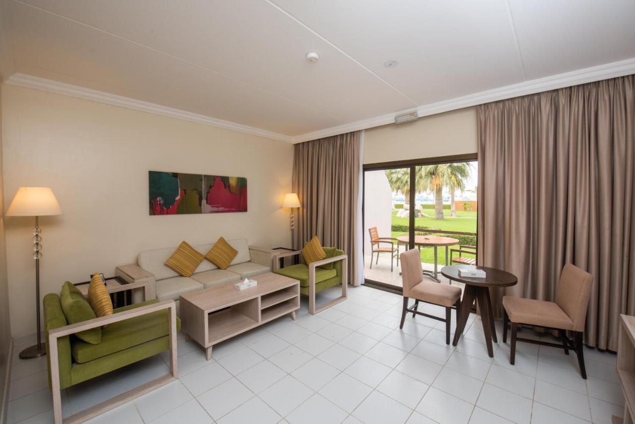 Bm Beach Resort Рас-ель-Хайма Екстер'єр фото